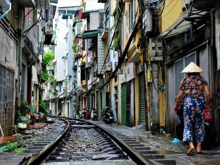 Hotspot Matrix: Biến 4 kiểu áo không thể thiếu thành cơ hội marketing đột phá