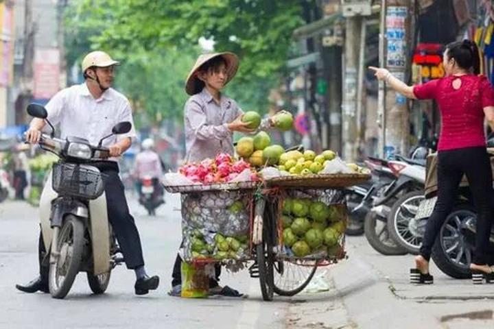 4 kiểu áo sơ mi dìm dáng, xỉn - Cảm hứng video marketing từ Hotspot Matrix