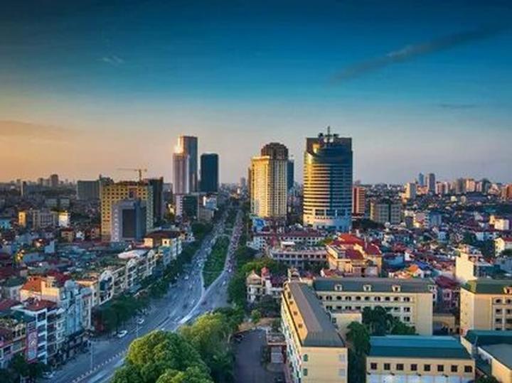 4 kiểu áo sơ mi dìm dáng, xỉn - Cảm hứng video marketing từ Hotspot Matrix